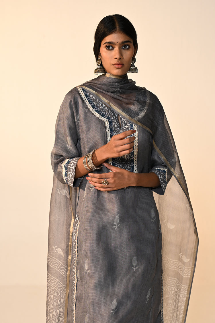 Rozana Kota Silk Printed Kurta Grey (Set Of 2)