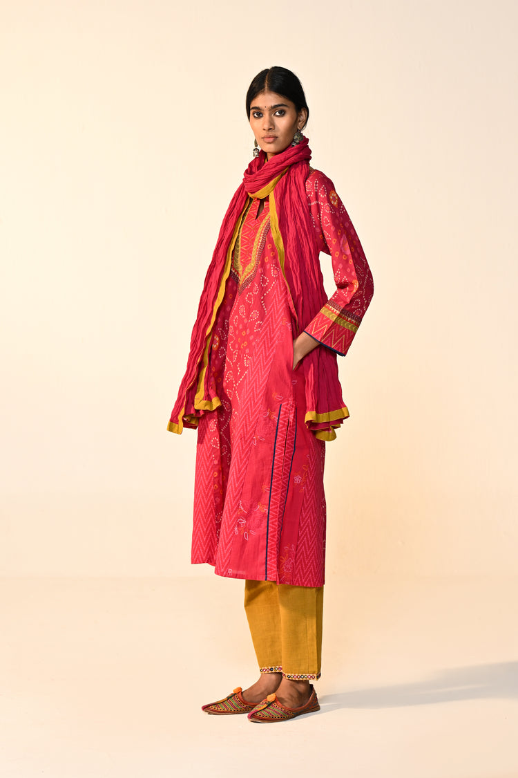 Adya Cotton Bandhani Printed Kurta Pink (Set Of 3)