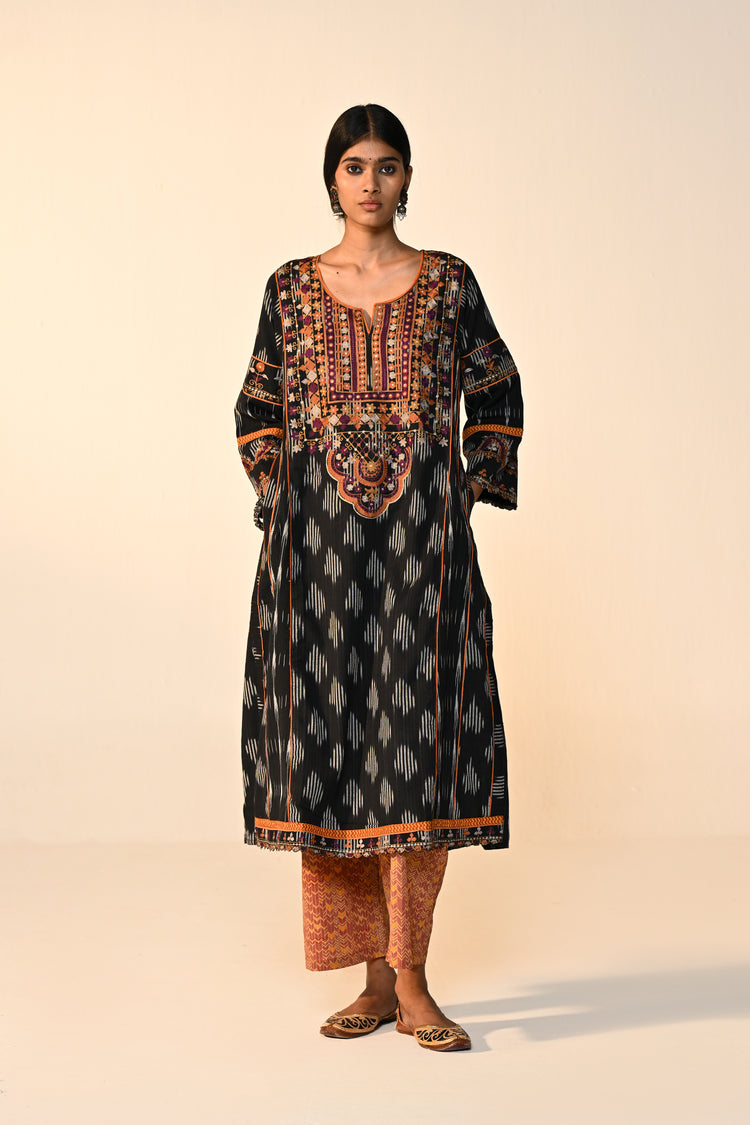 Madhu Cotton Ikkat Printed Embroidered Kurta Black (Set Of 3)