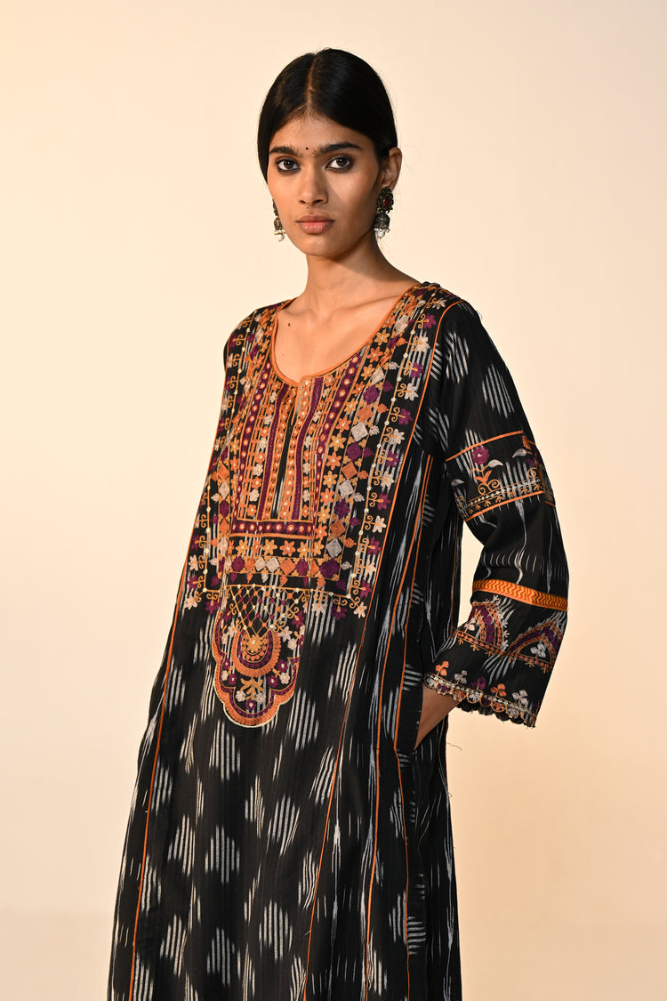 Madhu Cotton Ikkat Printed Embroidered Kurta Black (Set Of 3)