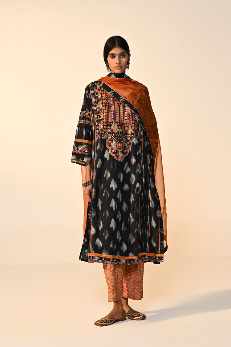 Madhu Cotton Ikkat Printed Embroidered Kurta Black (Set Of 3)