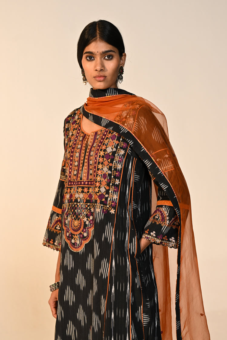 Madhu Cotton Ikkat Printed Embroidered Kurta Black (Set Of 3)