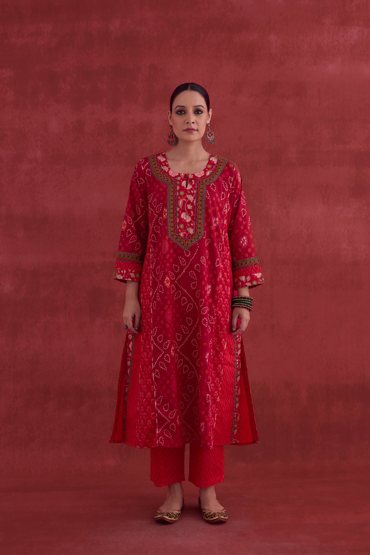 Ananya Pant Red (10049104183595)