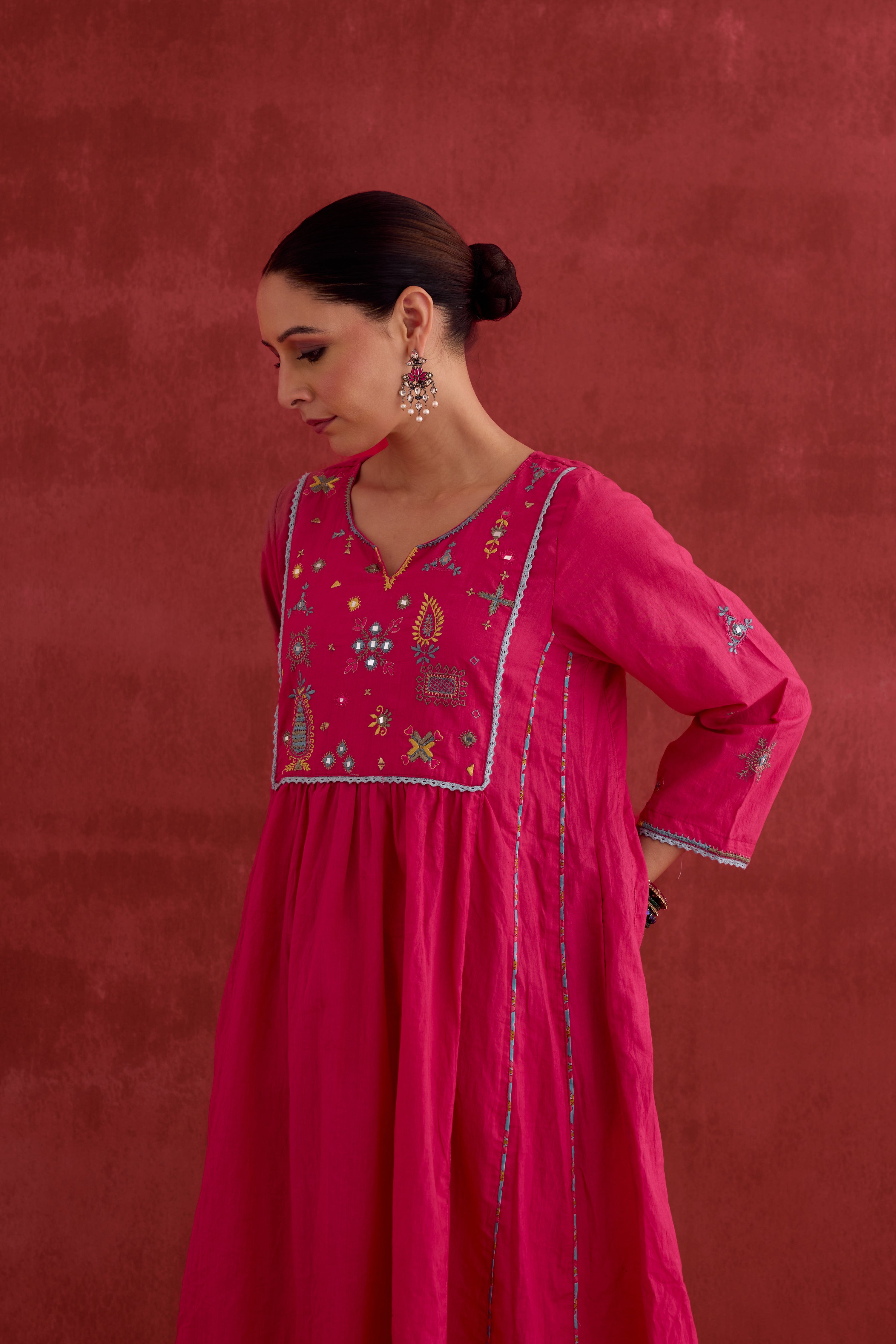 Dreamy Embroidered Kurta Hot Pink (10040120410411)