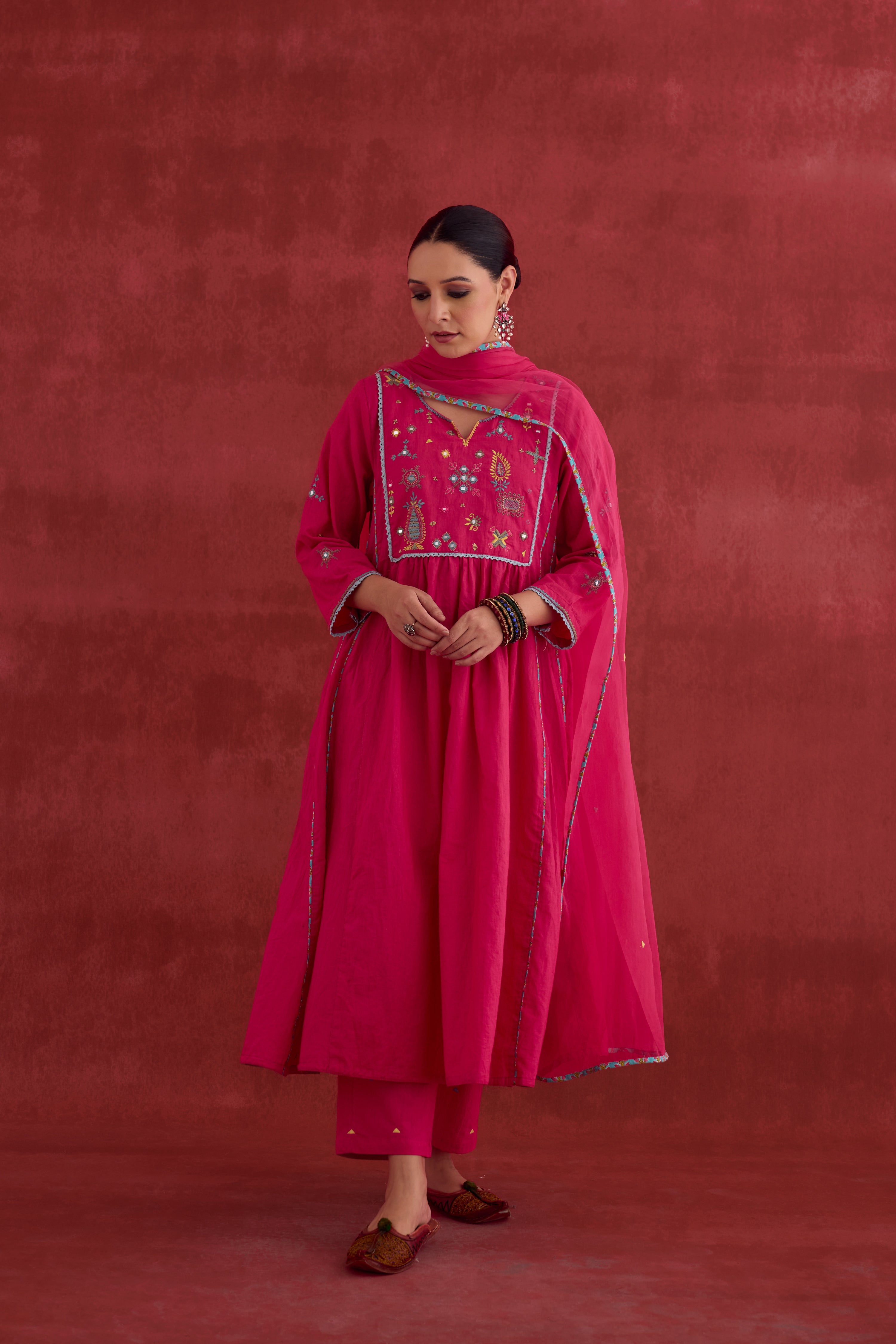 Dreamy Embroidered Kurta Hot Pink (10040120410411)