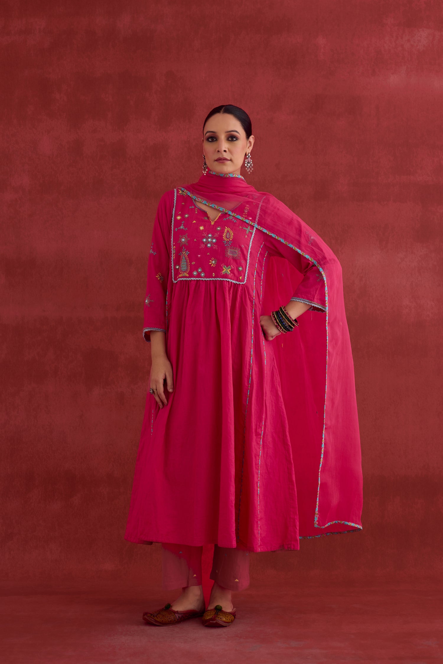 Dreamy Embroidered Kurta Hot Pink (10040120410411)
