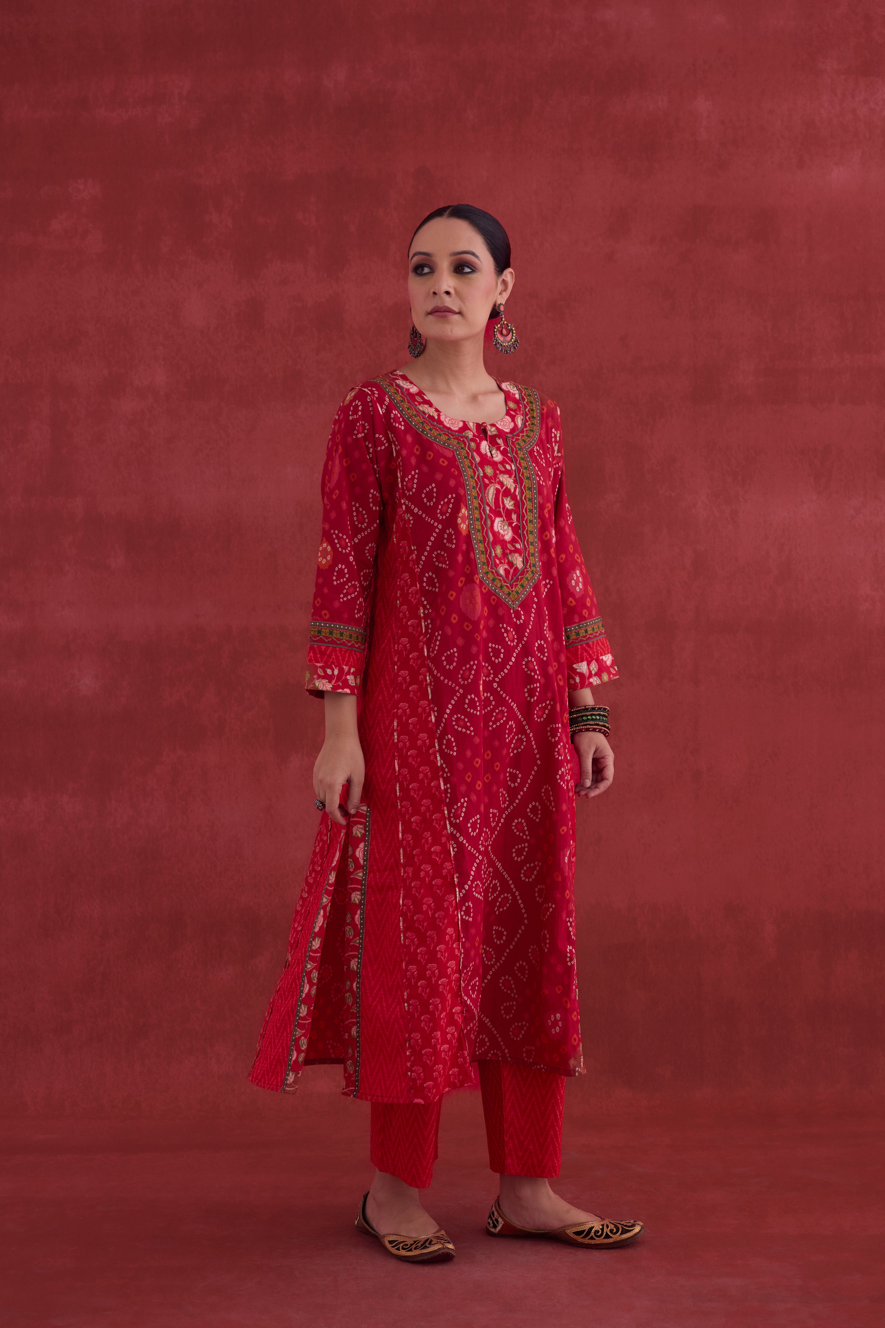 Ananya Pant Red (10049104183595)