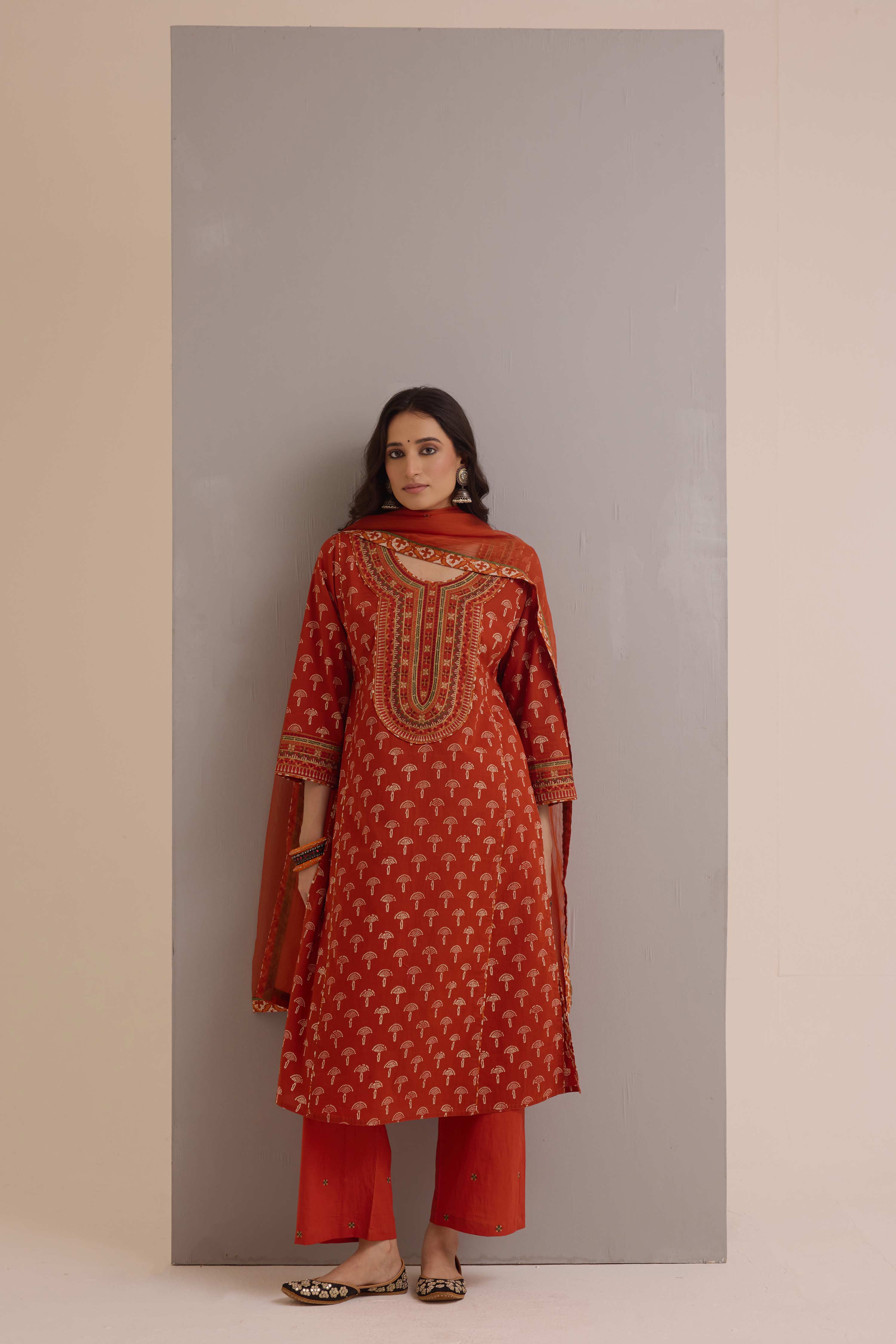 Straight Cotton Solid Embroidered Pant Rust