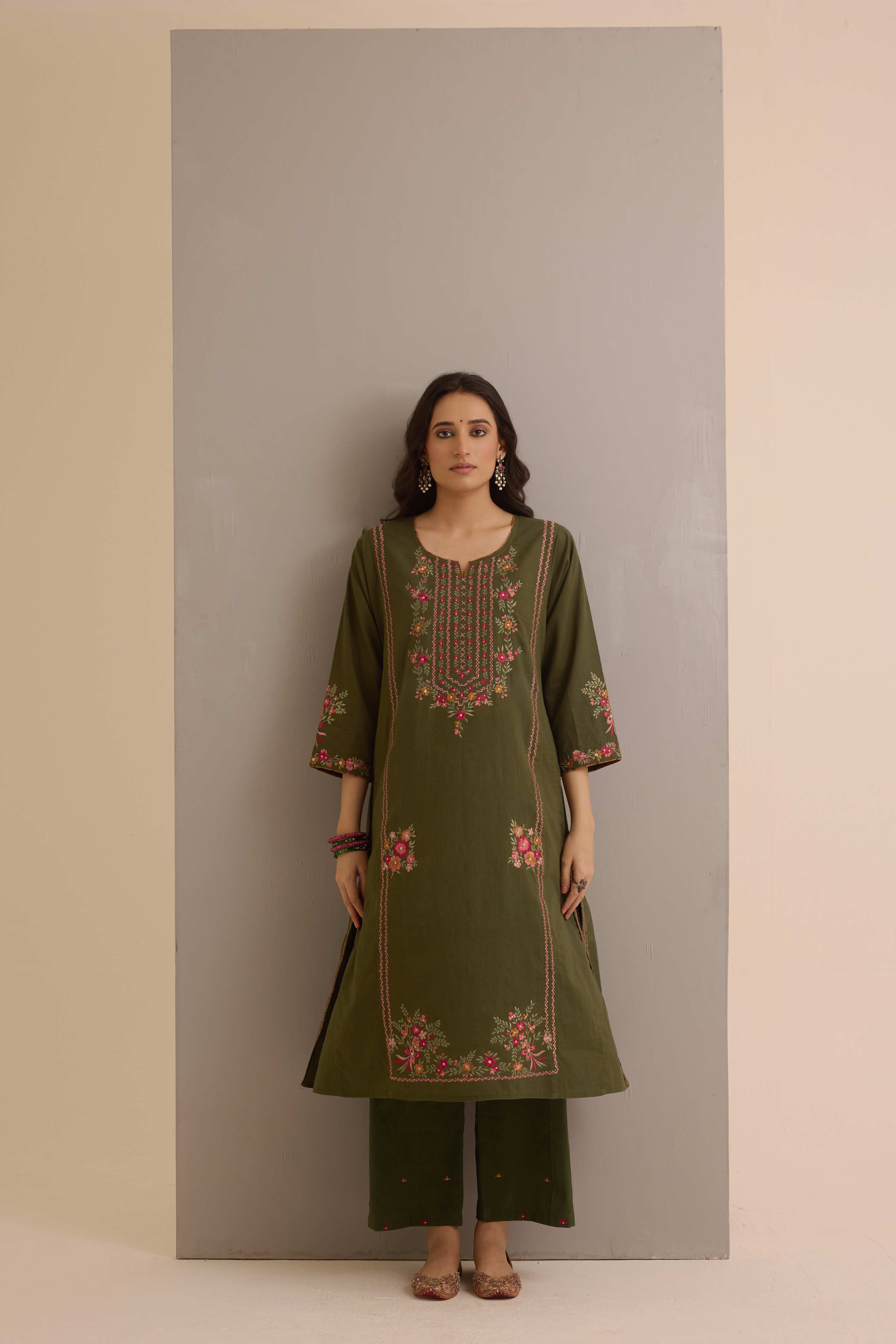 Tulsi Embroidered Ensemble Green (Set of 2)