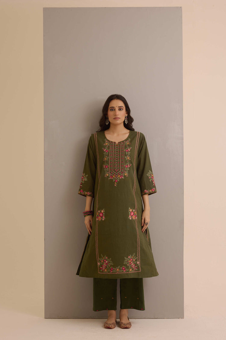 Tulsi Embroidered Ensemble Green (Set of 2)