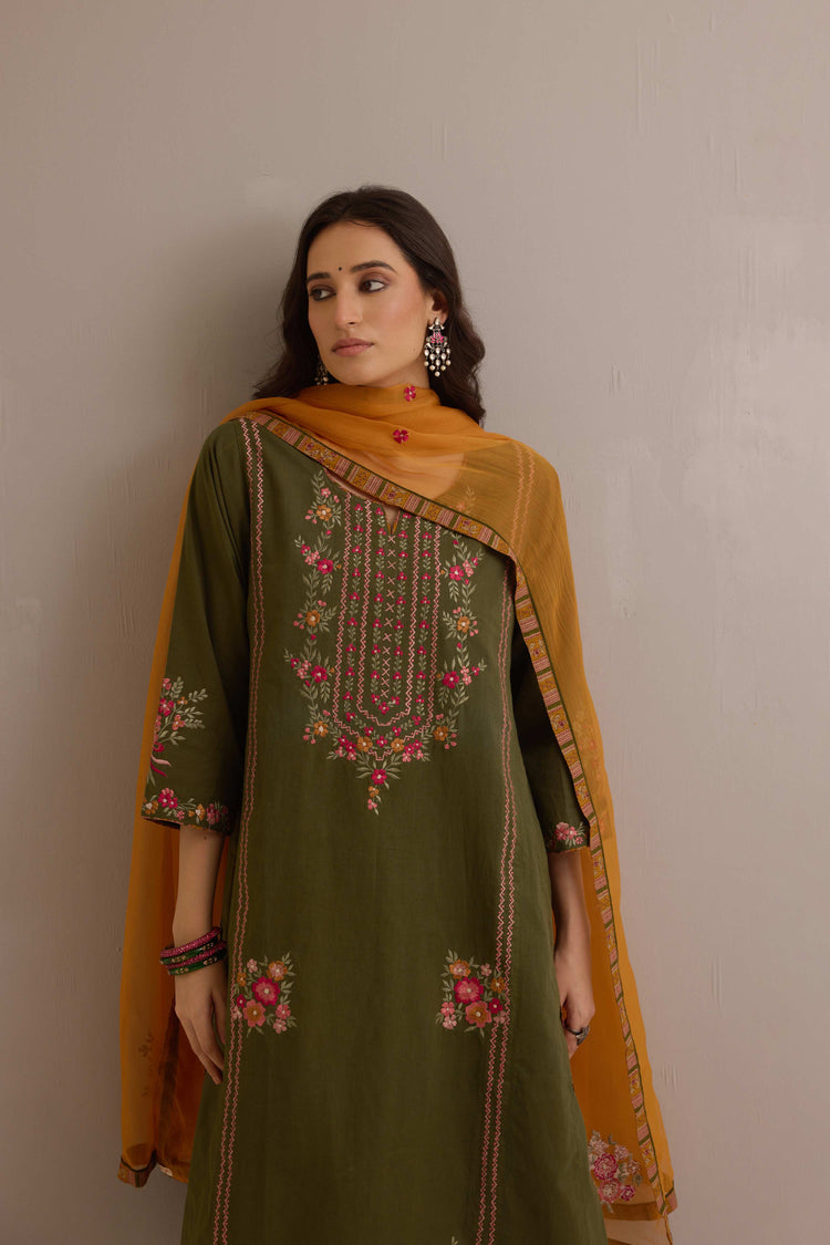 Tulsi Embroidered Ensemble Green (Set of 2)