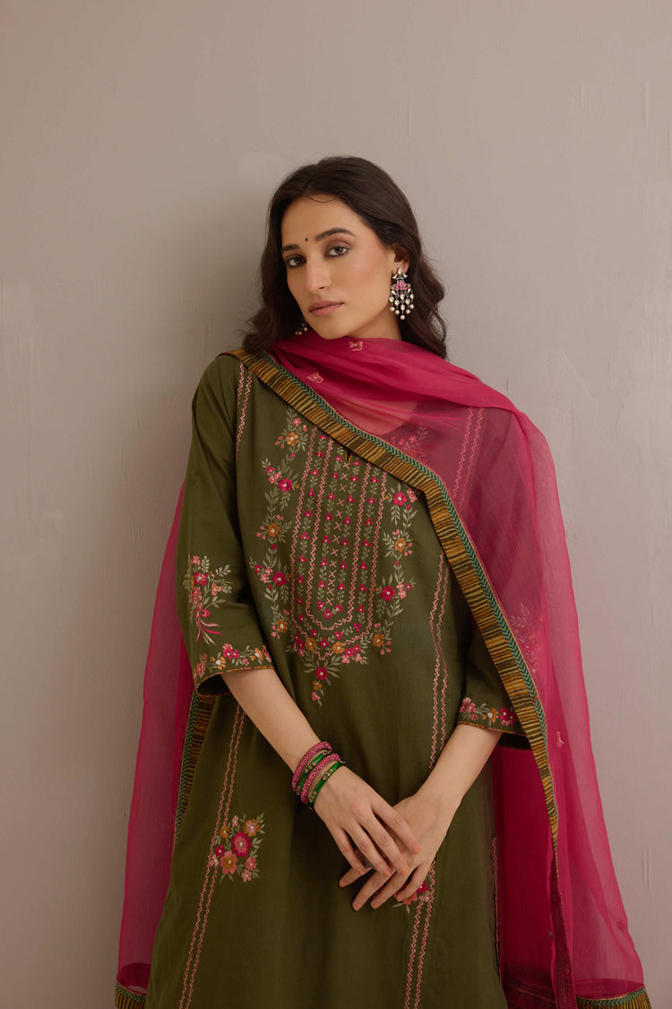 Tulsi Embroidered Ensemble Green (Set of 2)