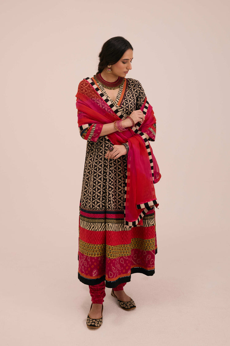 Nargis Cotton Angrakha Anarkali Ensemble Black Pink (SO3)