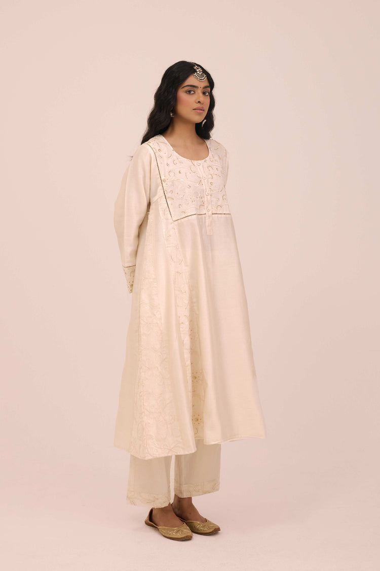 Kia Embroidered Chanderi Kurta Cream