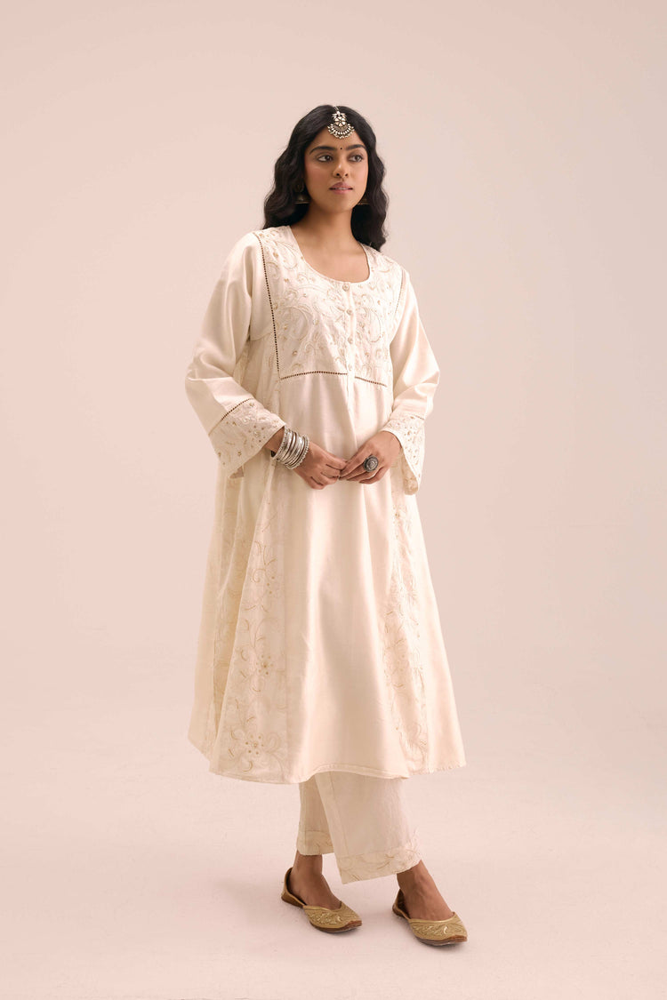 Kia Embroidered Chanderi Kurta Cream