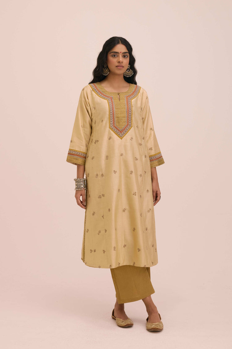 Aadya Embroidered Chanderi Ensemble Cream (Set of 3)