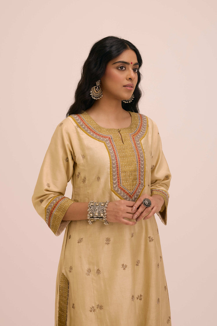 Aadya Embroidered Chanderi Ensemble Cream (Set of 3)