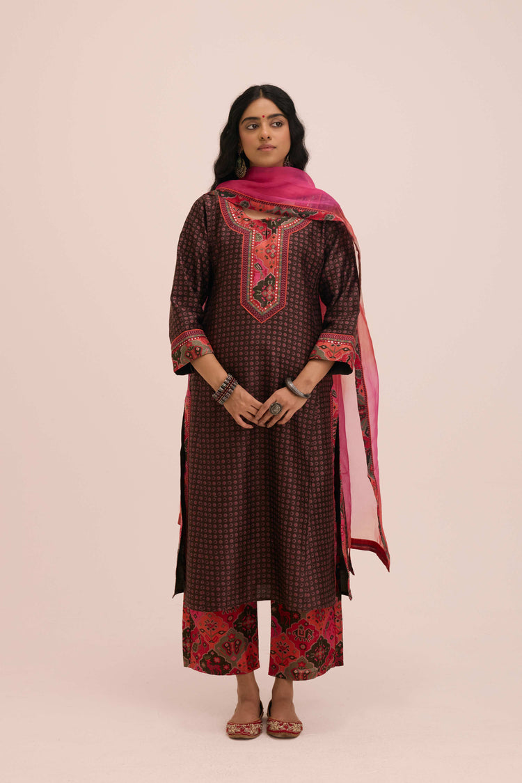 Medh Treated Chiffon Dupatta  Peach Pink
