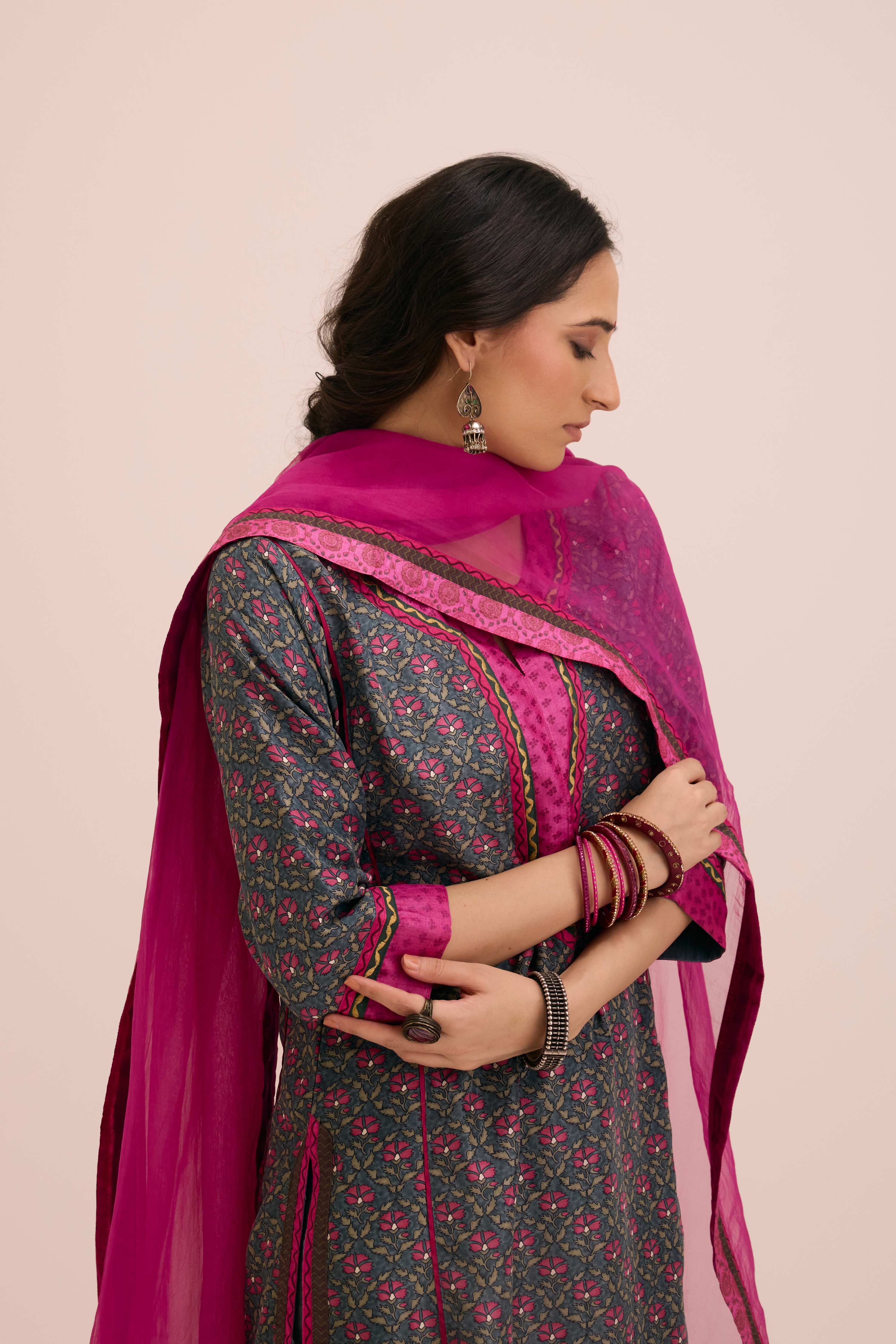 Medh Treated Chiffon Dupatta Pink