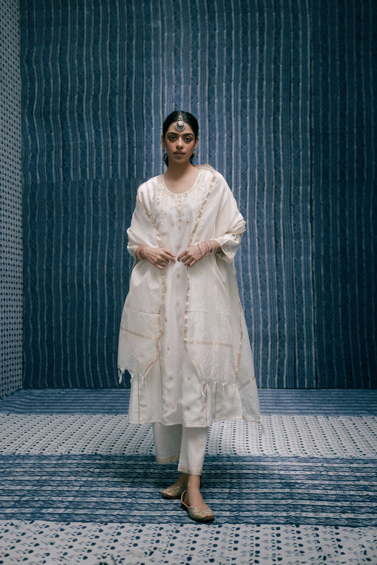 Tulsi Chanderi Embroidered Kurta Cream