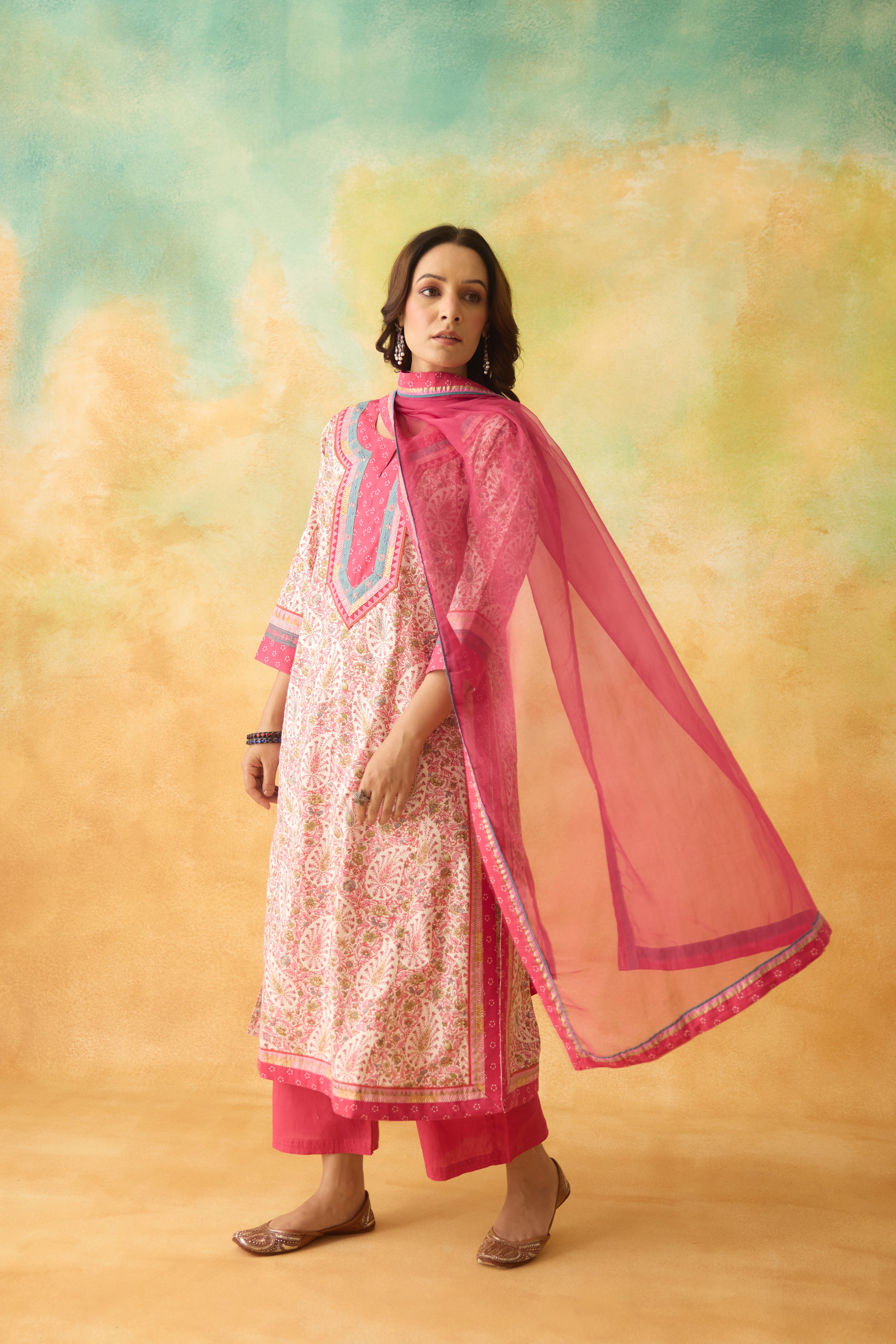 Medh Dupatta Pink (10005143028011)