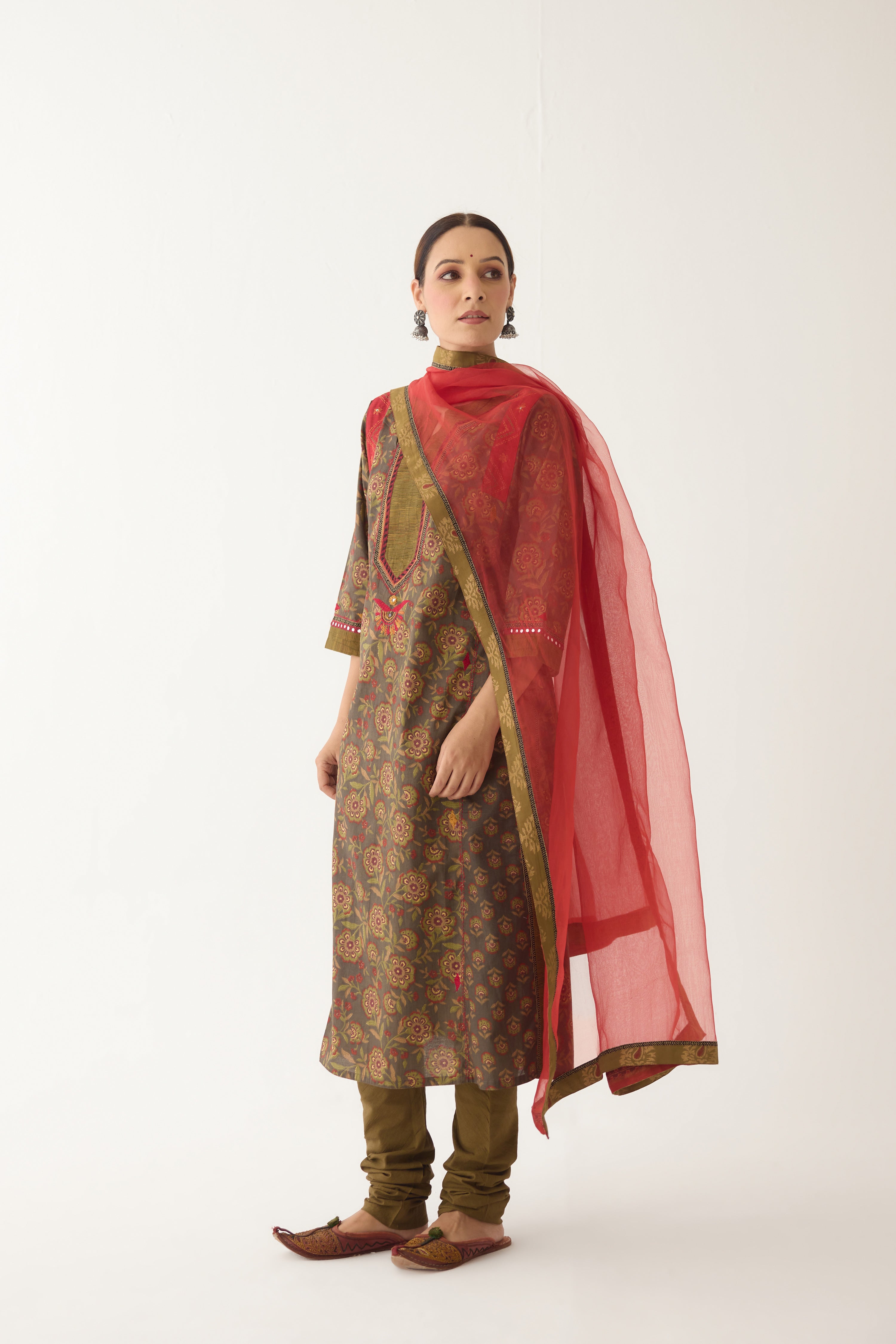 Medh Dupatta Red