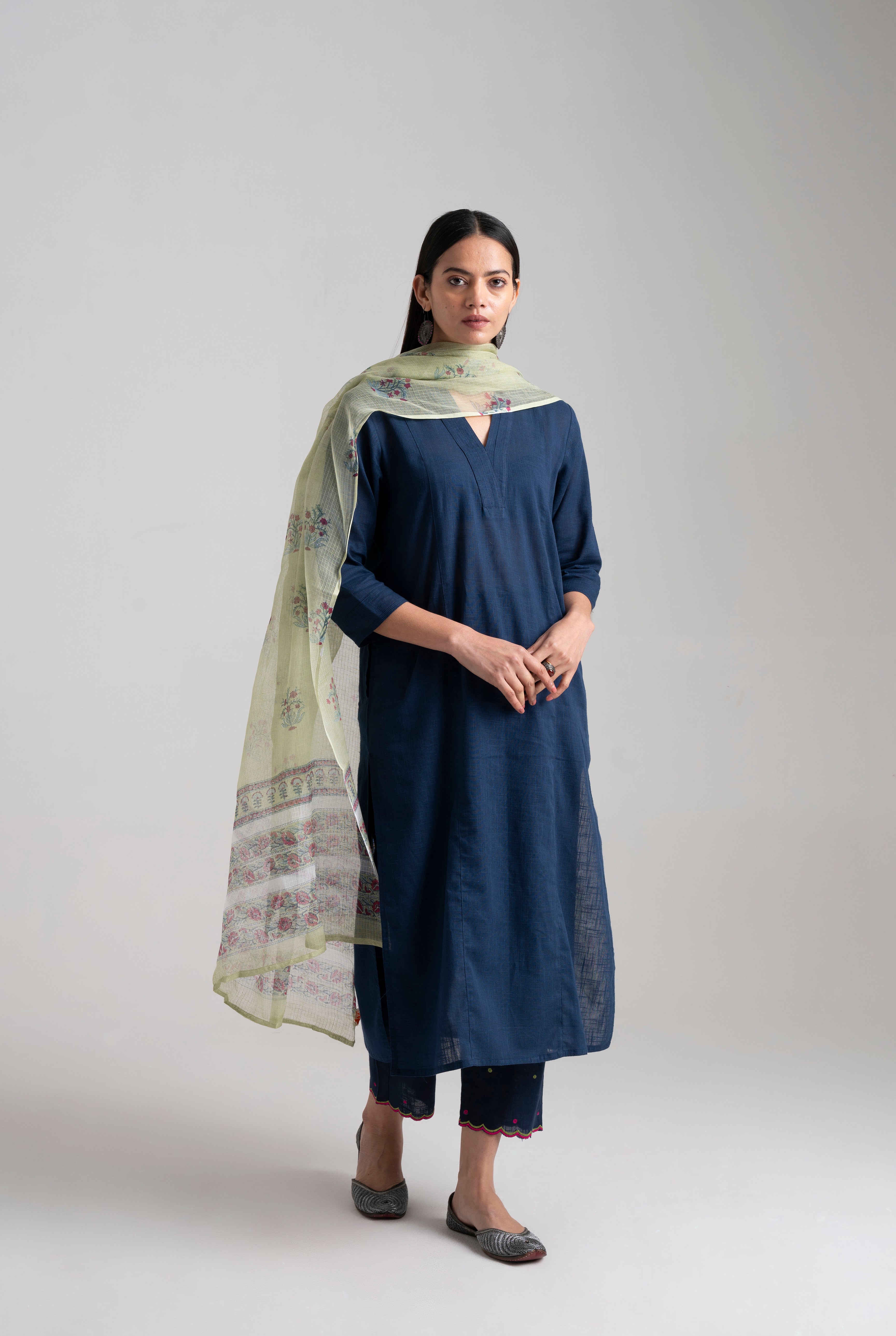 Rozana Essentials - Pant & dupatta (Set of 2) (8957354213675)