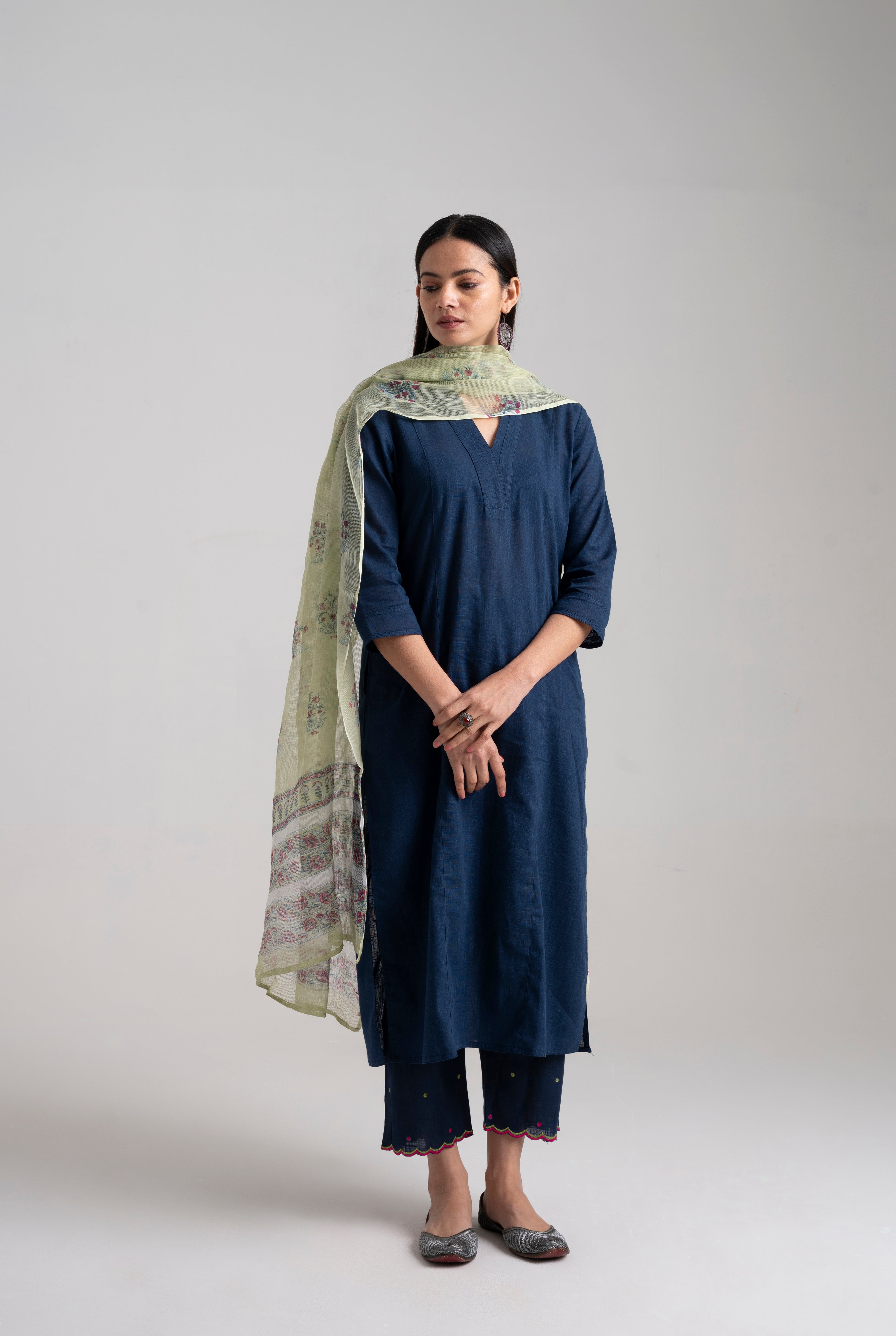 Rozana Essentials - Pant & dupatta (Set of 2) (8957354213675)