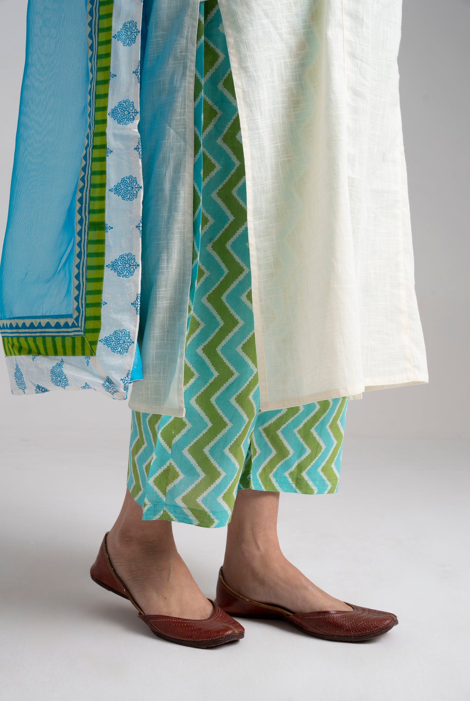 Rozana Essentials - Pant & Dupatta (Set of 2) (8957315416363)