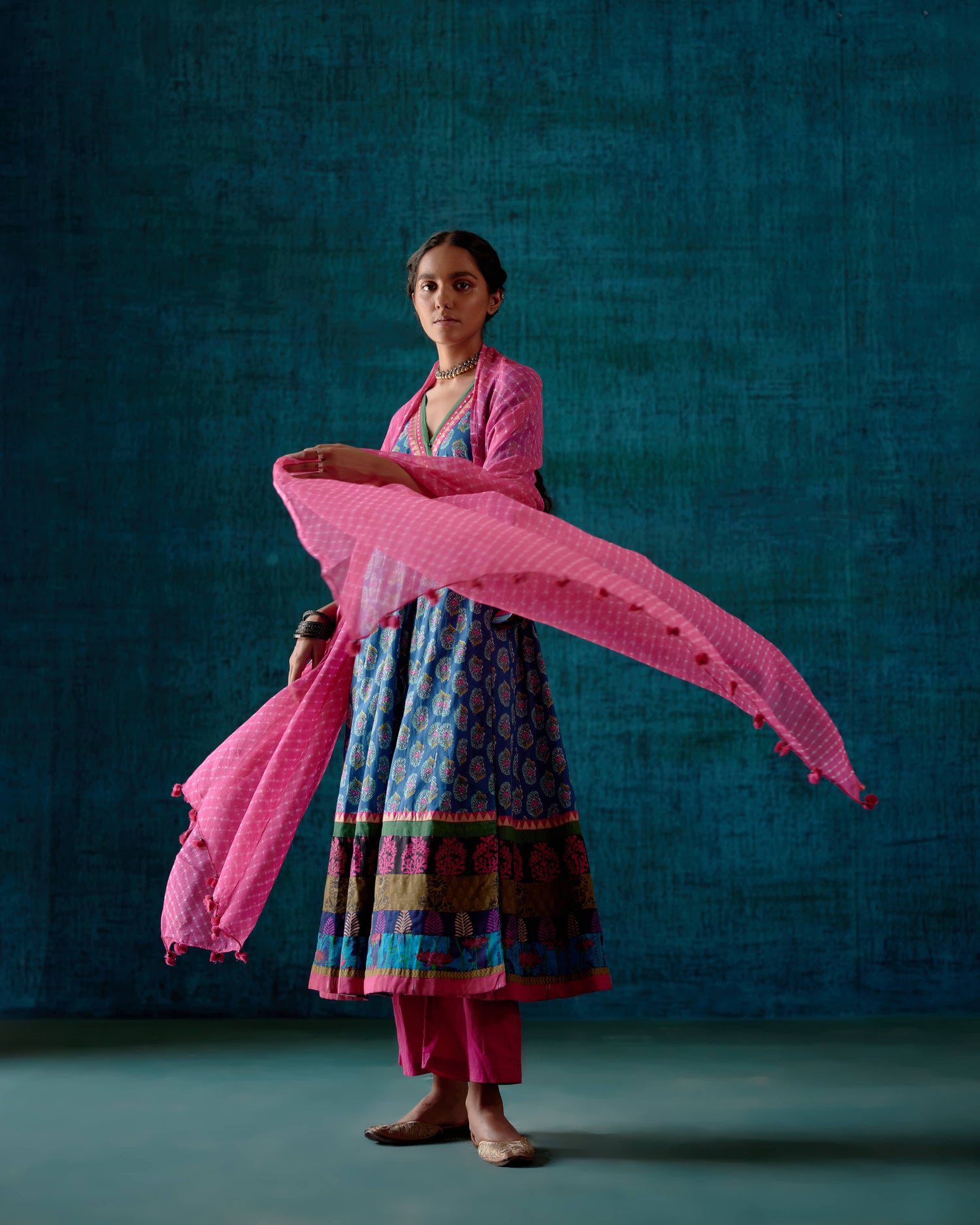 Nargis Kurta Blue Pink (7152340271151)